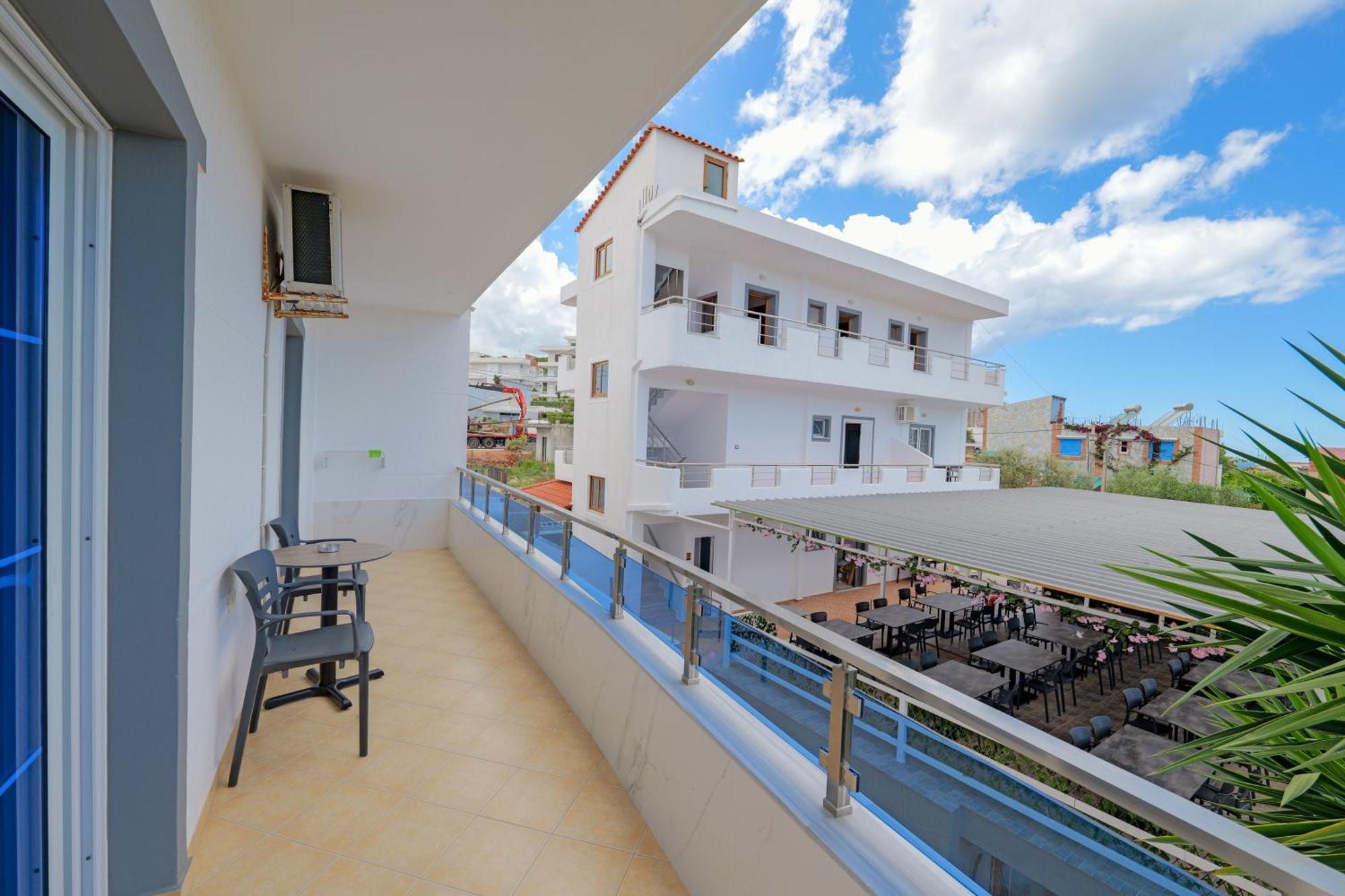 Hotel Deja Vu Ksamil Exterior foto